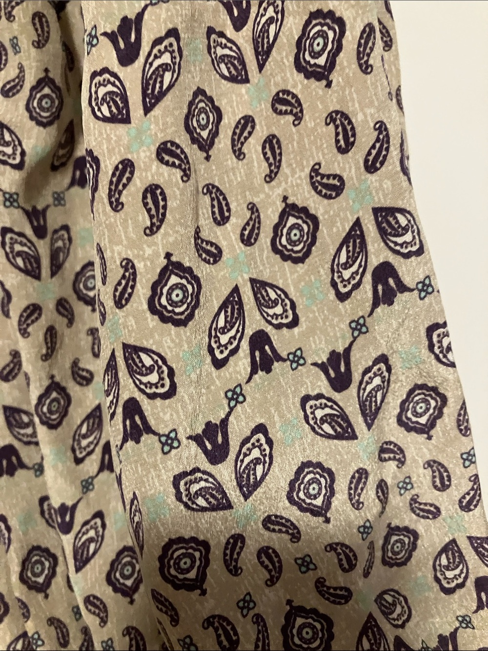 Guess by Marciano Off-Shoulder Floral Print Blouse 100% Silk - Picture 9 of 10
